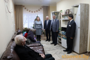Постояльцы отделения круглосуточного пребывания в Новодевятковичах в рамках акции «От всей души» получили подарки
