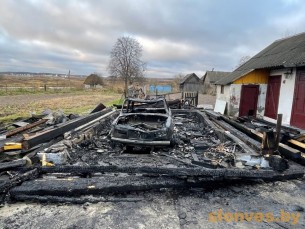 В Больших Шиловичах сгорел гараж