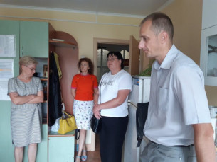 Представители областного отраслевого профсоюза работников местной промышленности и коммунально-бытовых предприятий посетили Слонимщину
