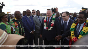 Лукашенко с государственным визитом в Зимбабве